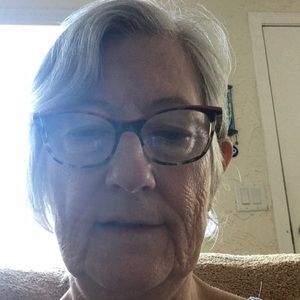 Meet your Posher, Pam